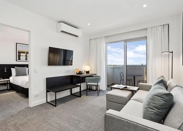 Hotel: Quest Perth Ascot