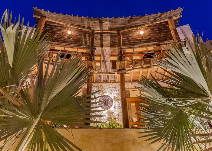 Luxury hotel only: Hotel Ma'Xanab Tulum