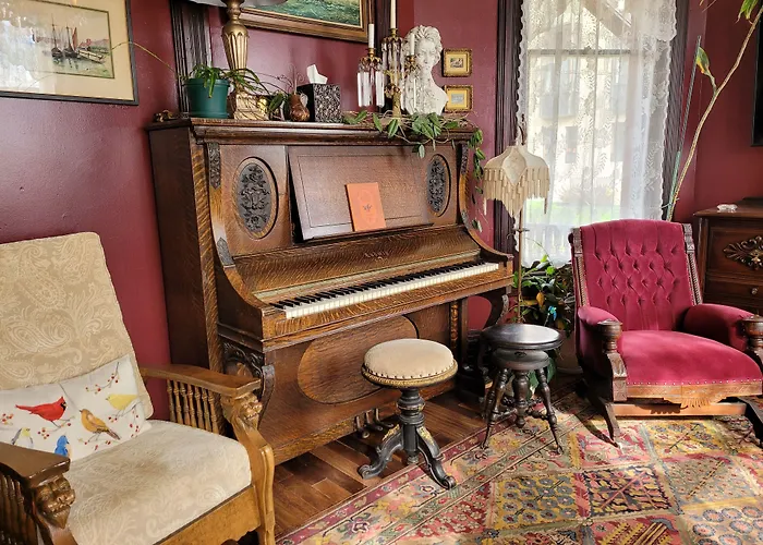 4 star hotel: Buffalo Harmony House