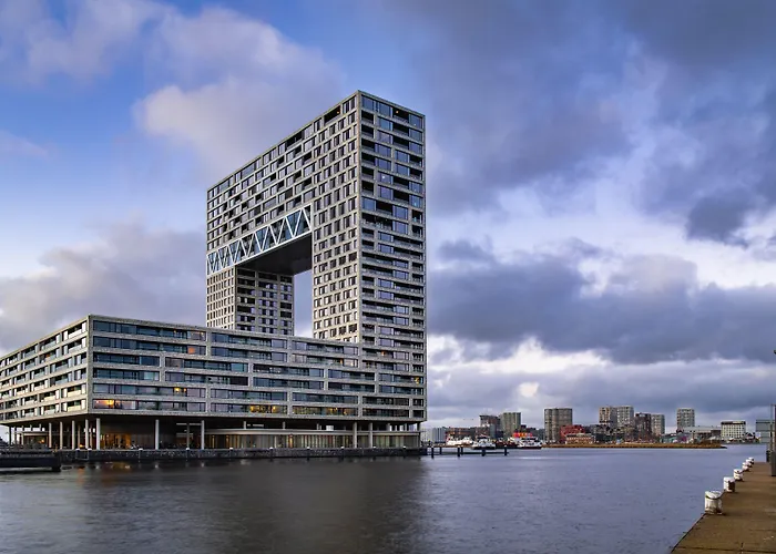  Eric Voekel Boutique Apartments - Riverfront Suites