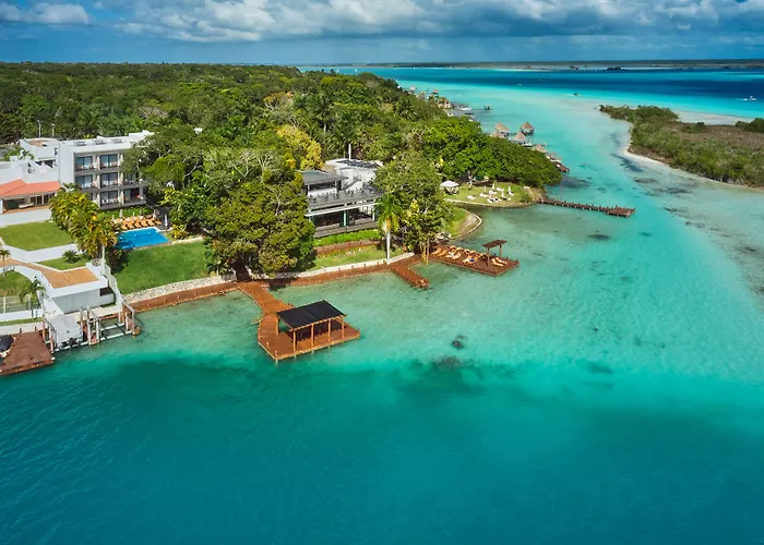 Hotel de lujo: Cristalino Lagoon Front Hotel, Restaurant & Spa