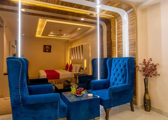 Aman Continental With Restaurant - 5Mins From Connaught Place, Railway Station & Metro