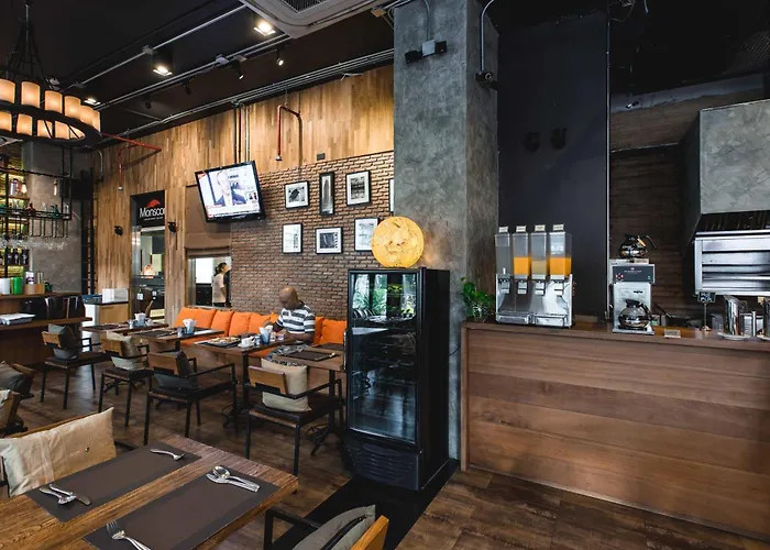 Adelphi Suites Bangkok