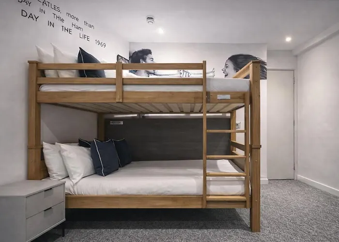 Heeton Concept Hotel - Kensington London