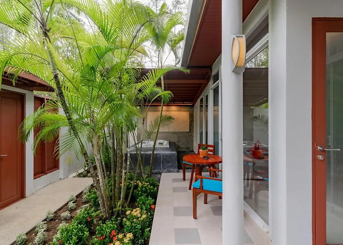 Apsara Beachfront &Villa