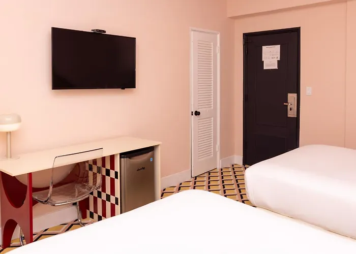 Crest Suites