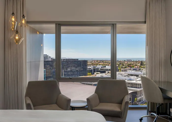 Family Hotel: Cape Town Marriott Hotel Crystal Towers