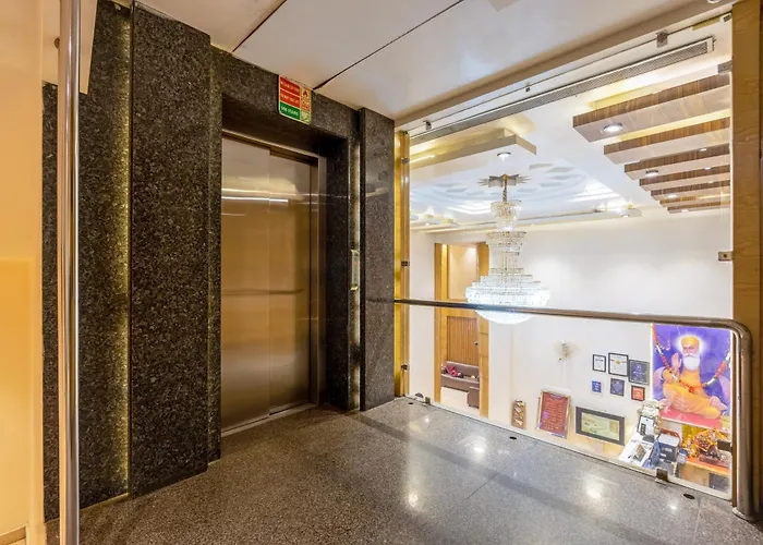 Aman Continental With Restaurant - 5Mins From Connaught Place, Railway Station & Metro