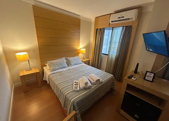 Hotel lindo Aeroporto Congonhas com garagem e piscinas 1703