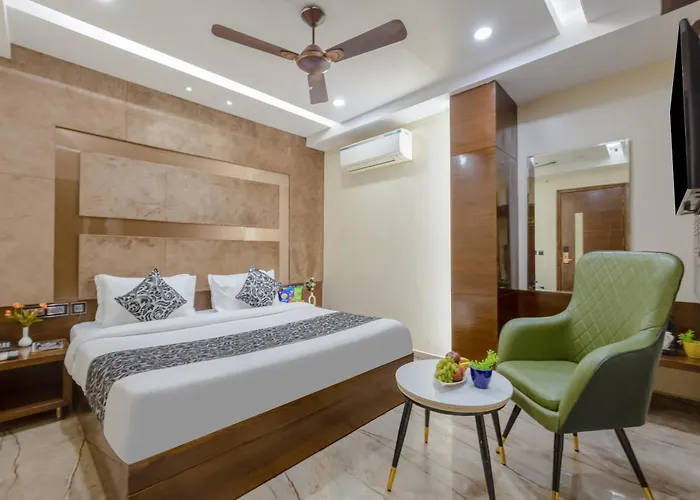 The Vanson Delite "Newly Rebuilt 2026" - Near New Delhi Station & Connaught Place