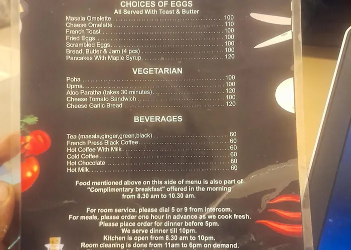 Family Hotel: Baywoodgoa -200 Meters From Morjim Beach