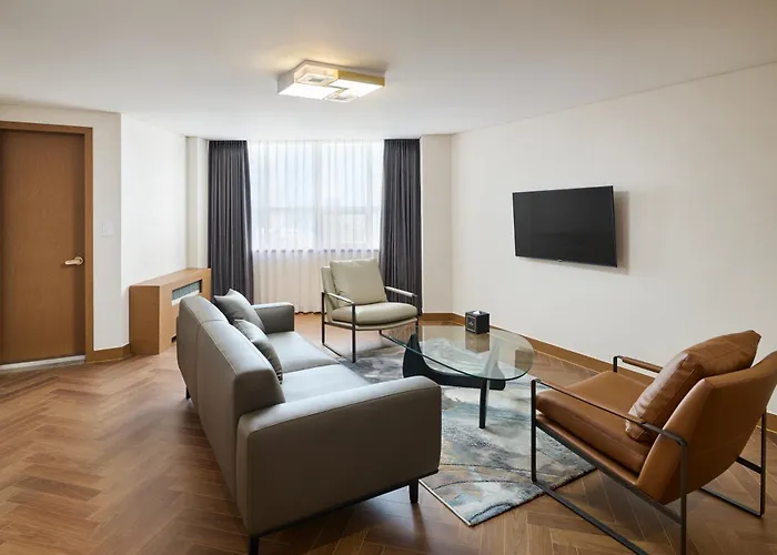 Resort: Hotel President