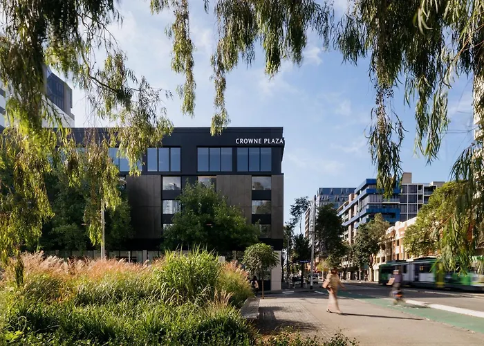 Hotels With Four Stars Crowne Plaza Melbourne Carlton By Ihg