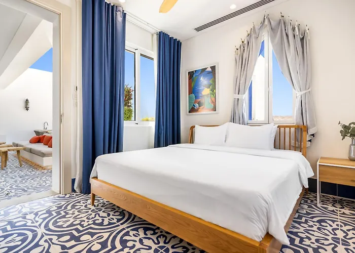 5 star hotels Cloud 7 Residences Ayla Aqaba