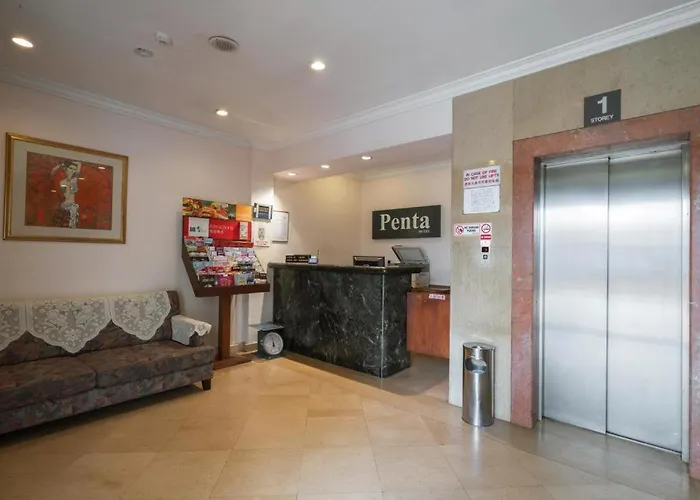 Cheap hotel: Penta Hotel