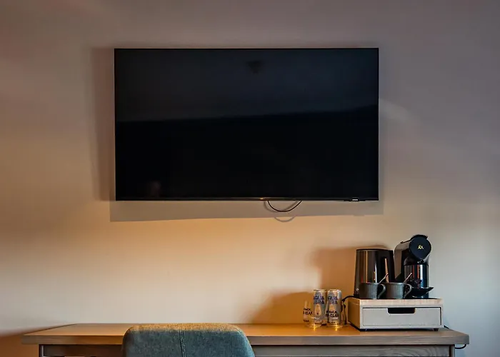 Jacuzzi hotel: Village Hotel Maidstone