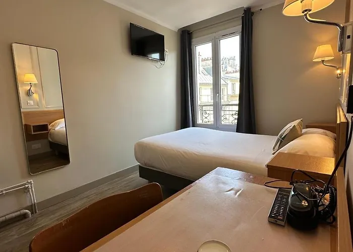 Hotel near College: Bonsejour Montmartre