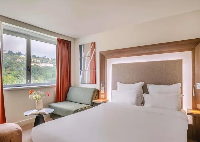 Familiehotel: Novotel Lyon Centre-Confluence Bord De Saone