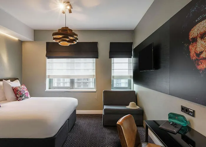 Mercure Amsterdam Sloterdijk Station