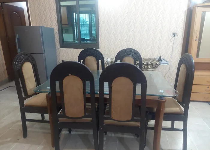 Family Guest House In Gulshan-E-Iqbal, Block-10