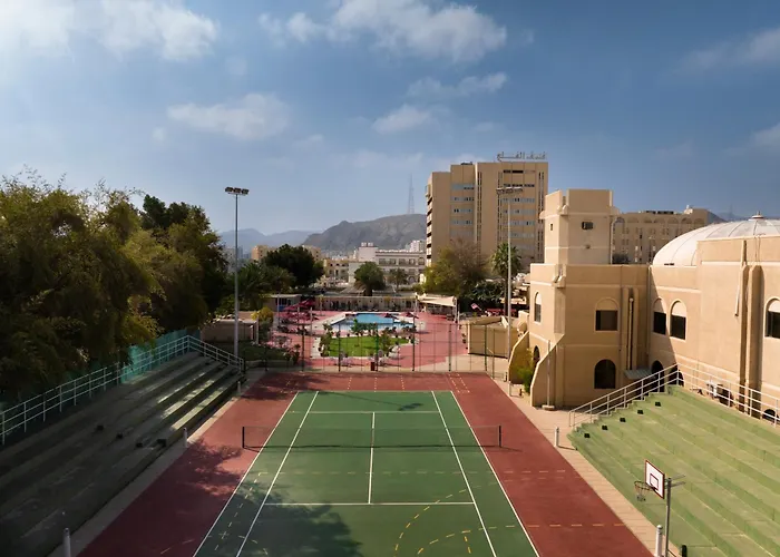 Hotels with pool Al Falaj