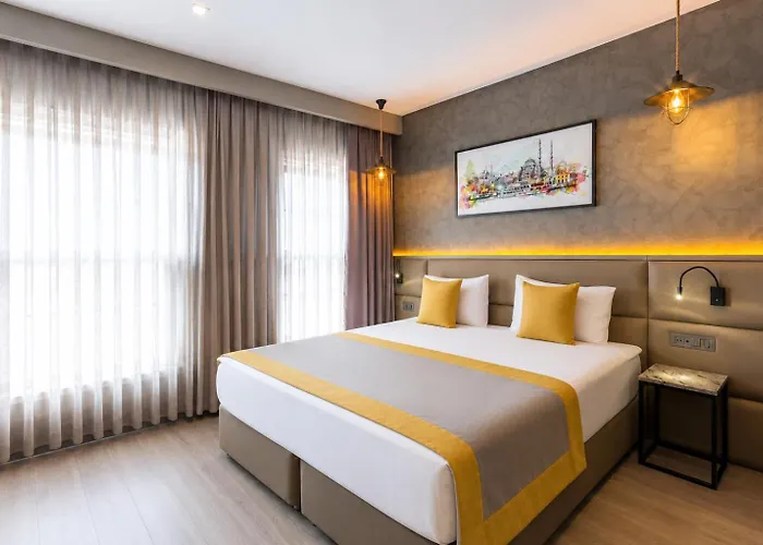 Seraglio & Suites