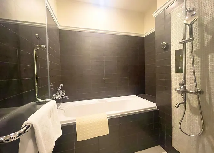 Resort: Villa Song Saigon