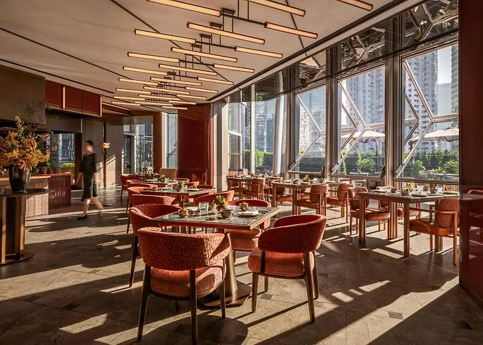 Pet Friendly hotel: Mandarin Oriental, Guangzhou