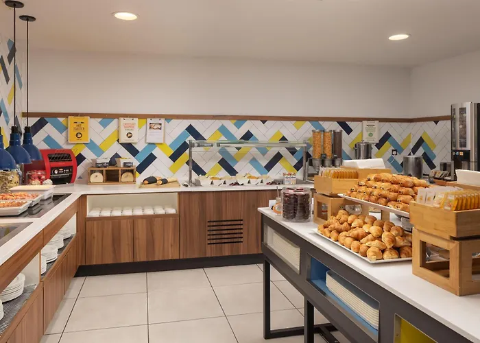 Hampton By Hilton London Stansted Airport