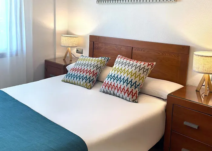 Cheap hotels Ona Jardines Paraisol