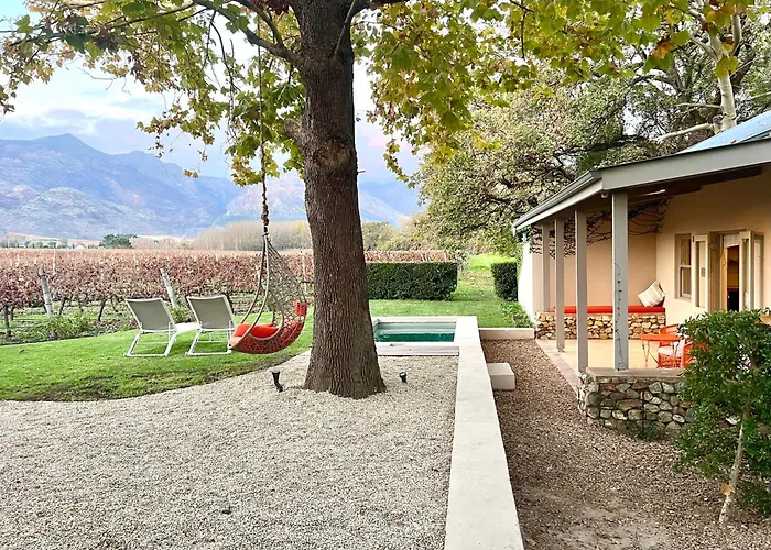 La Chataigne Wines & Guest Cottages