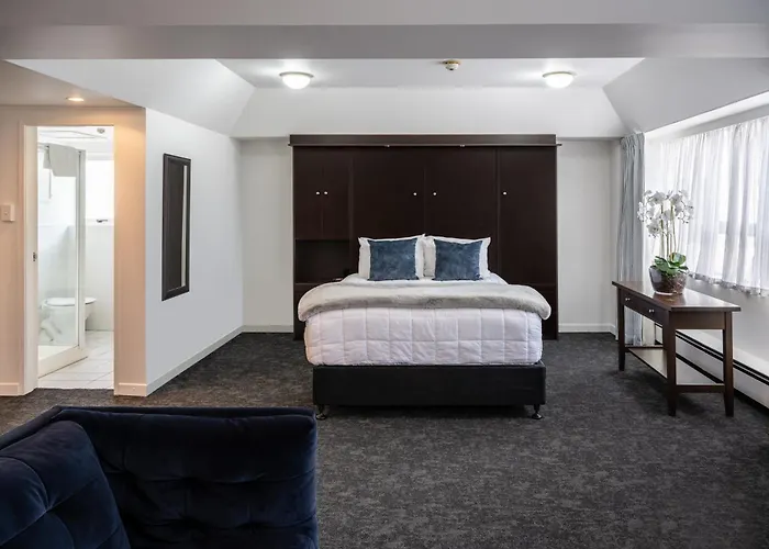 3 star hotels Bay Plaza