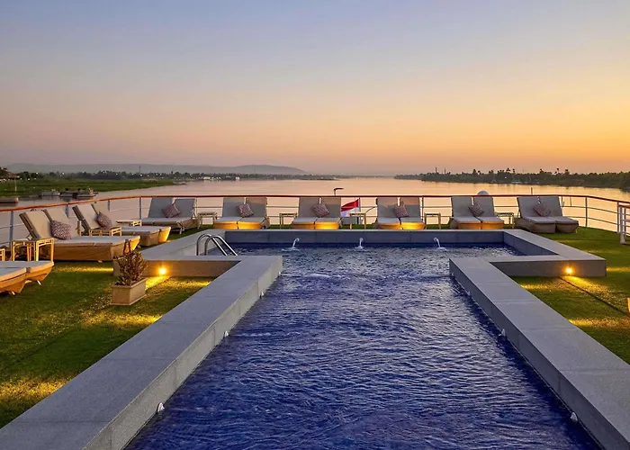 Hotel 5 Estrellas Moevenpick Royal Lily Nile Cruise, Every Monday Four Nights From Luxor, Every Friday Three Nights From Aswan - Including Excursions & Sightseeing