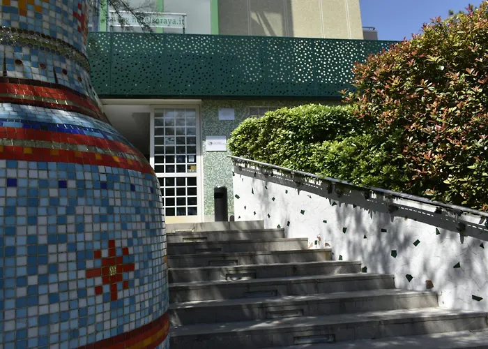 Hotel Con Piscina Soraya