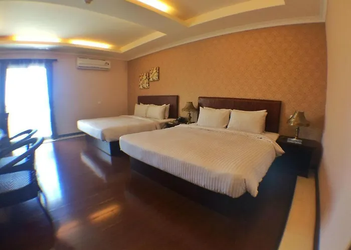 Grand Hoyah Hotel
