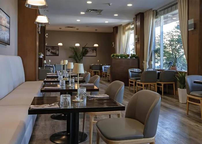 Doubletree By Hilton -
