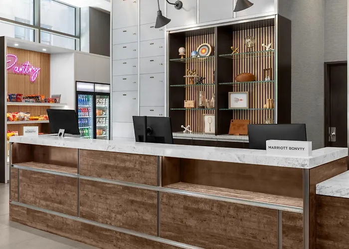 Four Points By Sheraton Downtown