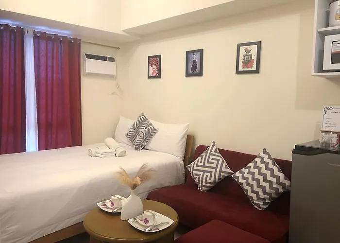 Hotels with pool Casa Florentine, Avida Towers Riala Tower 4, It Park