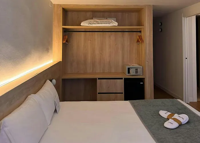 Tulip Inn Andorra Delfos