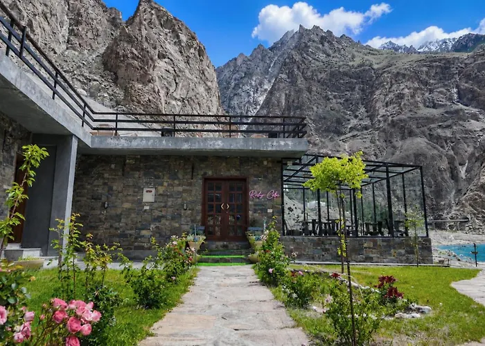 Horizon Resort Attabad Lake Hunza