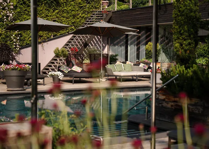 Hotel Con Piscina Hirzer 2781