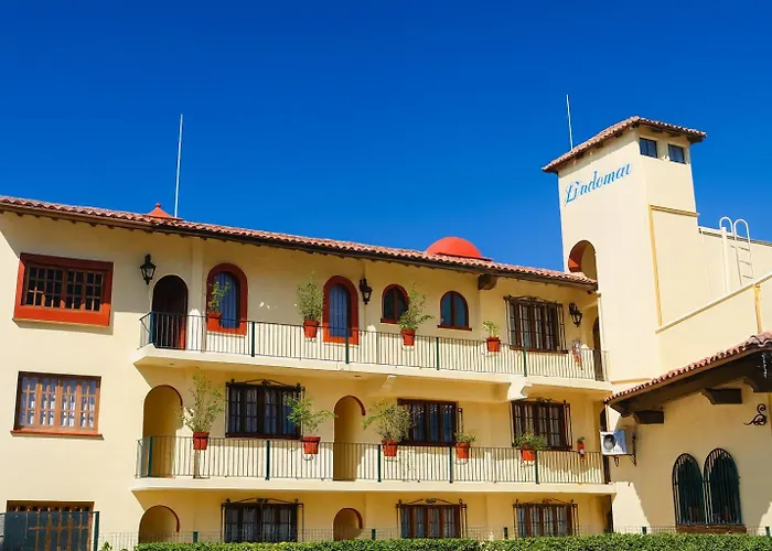Lindo Mar Resort