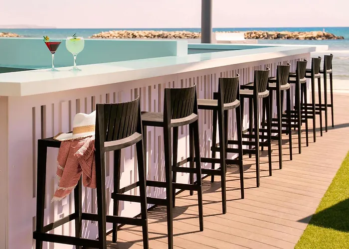  Mercure Larnaca Beach Resort