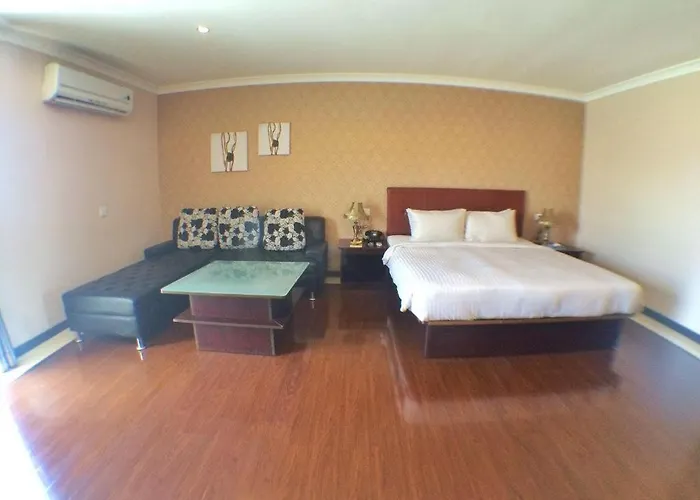 Grand Hoyah Hotel