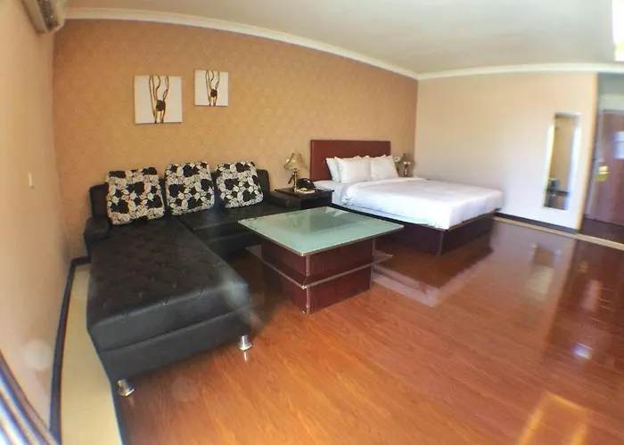 Grand Hoyah Hotel