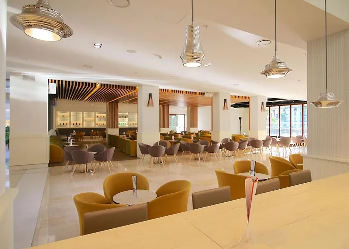 Family Friendly Hotels Sol Torremolinos - Don Pedro