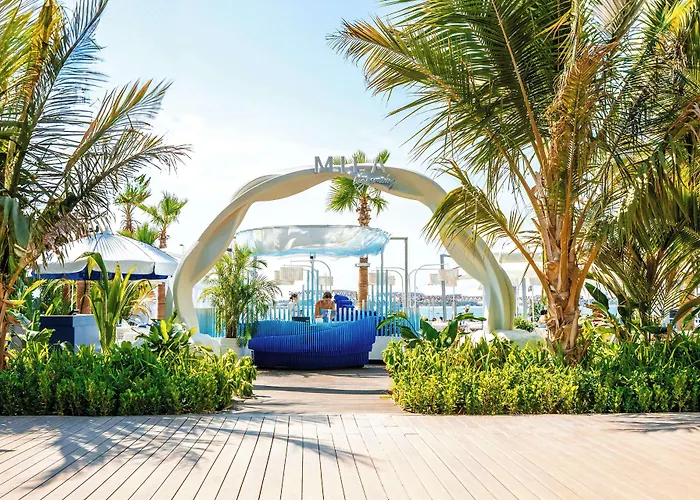 Radisson Beach Resort Palm Jumeirah