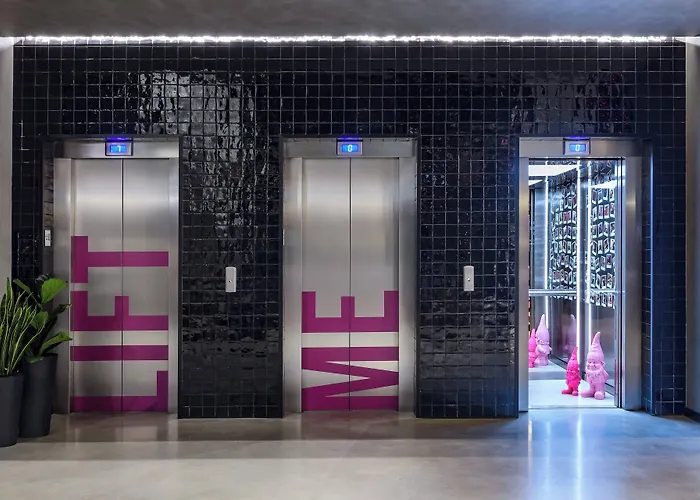 Moxy Oriente