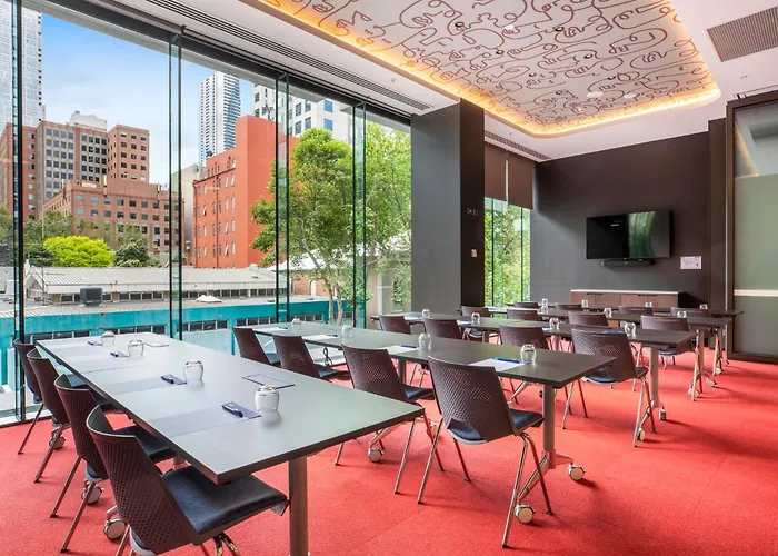 Holiday Inn Express Melbourne Little Collins By Ihg