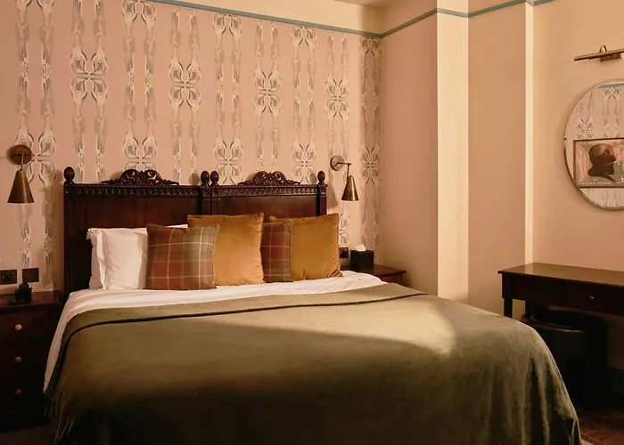 Morton Hotel